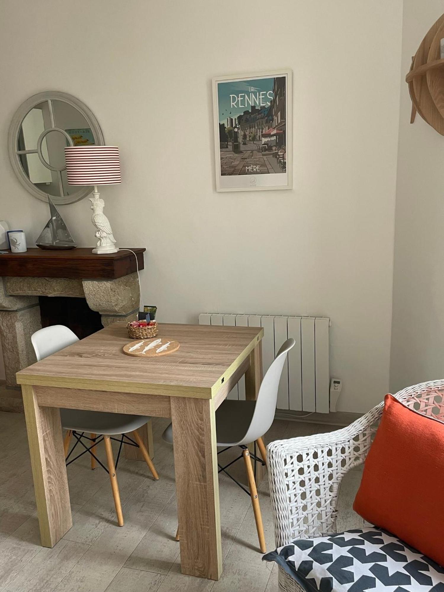Appartement Au Port Dinan Bagian luar foto