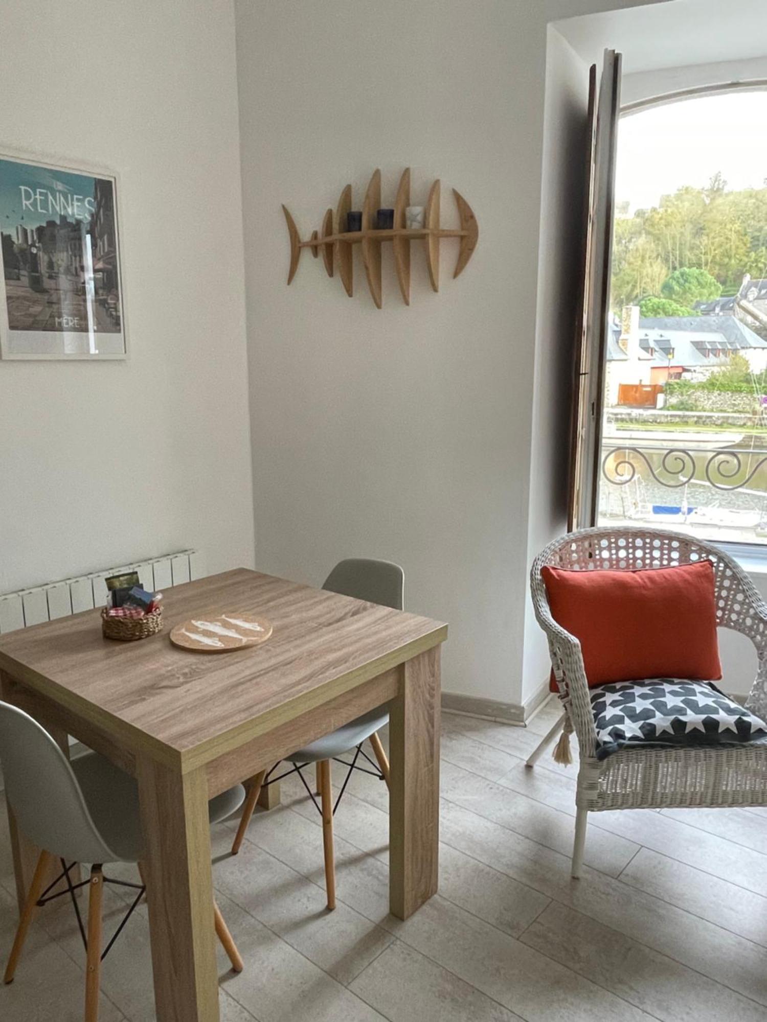 Appartement Au Port Dinan Bagian luar foto