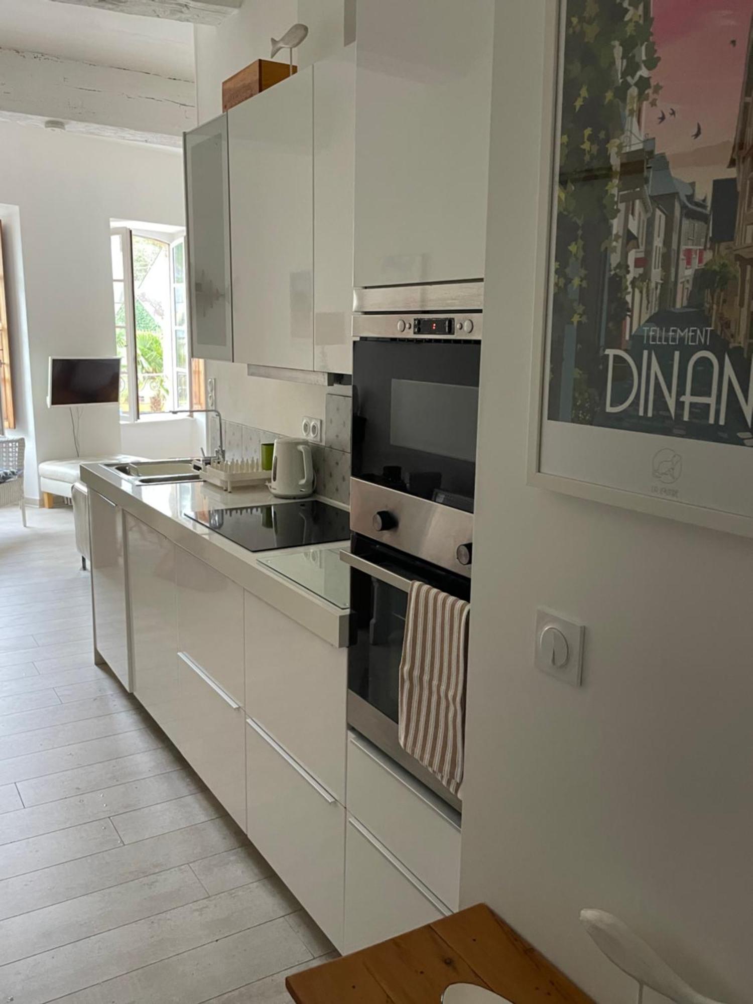 Appartement Au Port Dinan Bagian luar foto