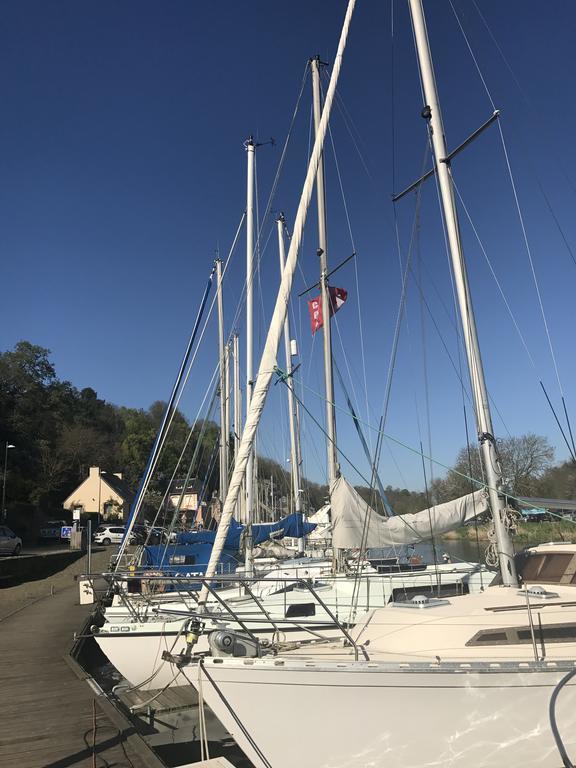 Appartement Au Port Dinan Bagian luar foto